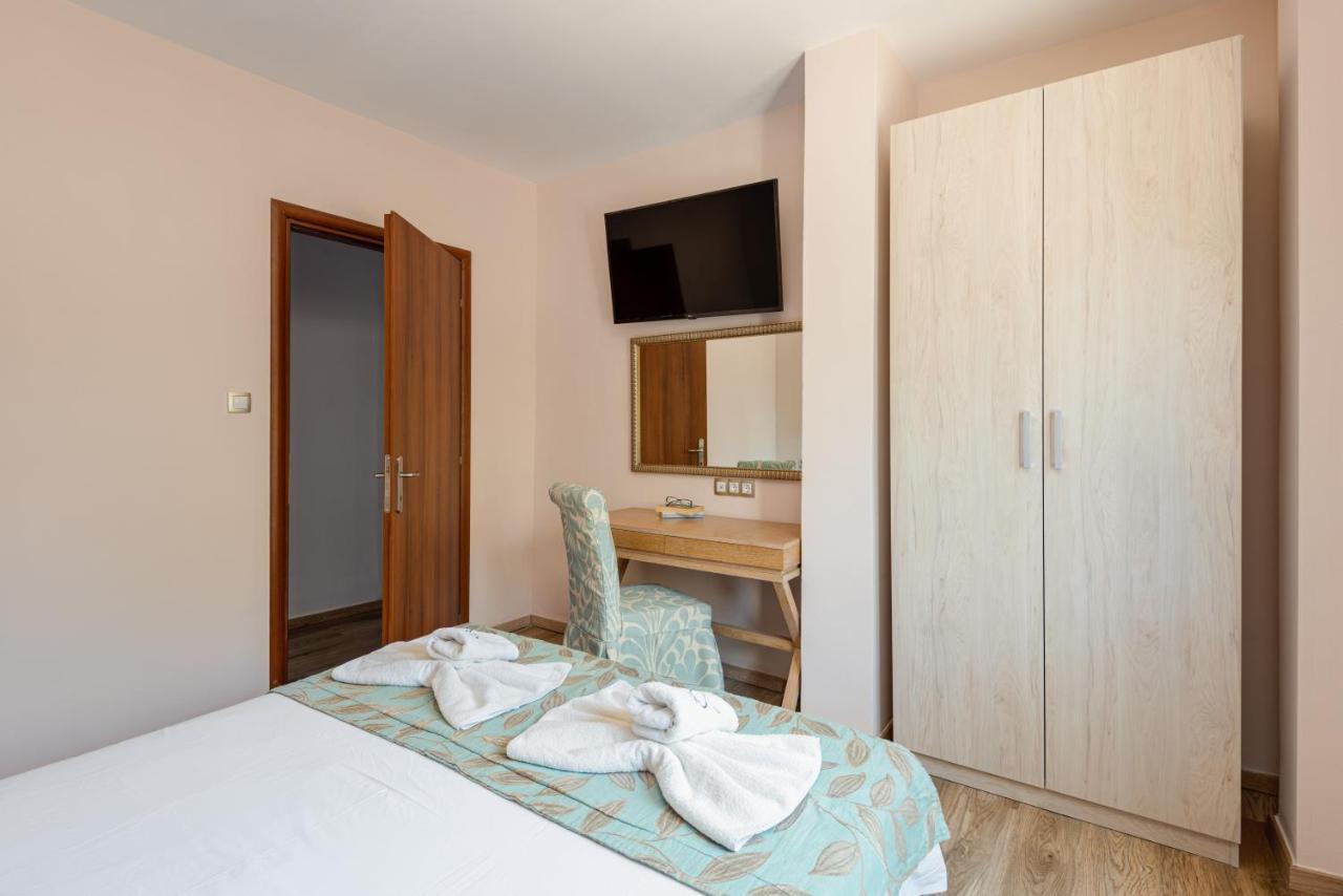 Regos Resort Hotel Neos Marmaras Bagian luar foto